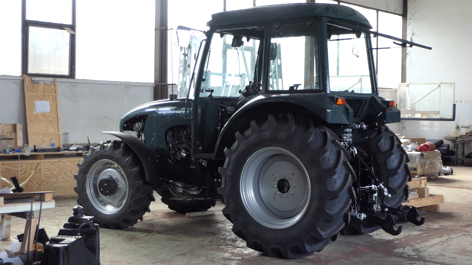 Traktor prema potrebama domaćih poljoprivrednika